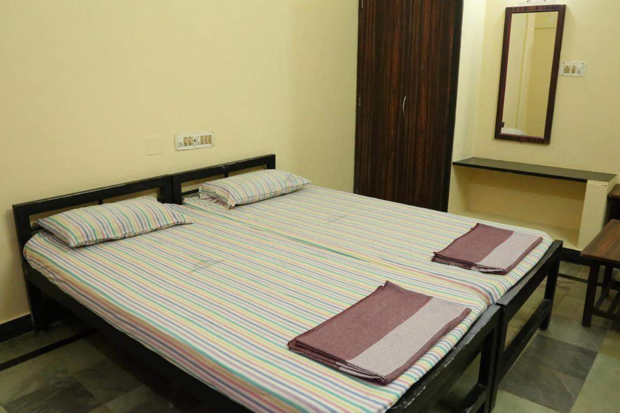 Hotel Sooryakamal Mahal Dharmastala Esterno foto