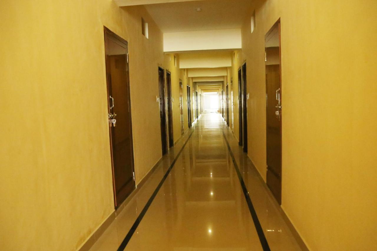 Hotel Sooryakamal Mahal Dharmastala Esterno foto